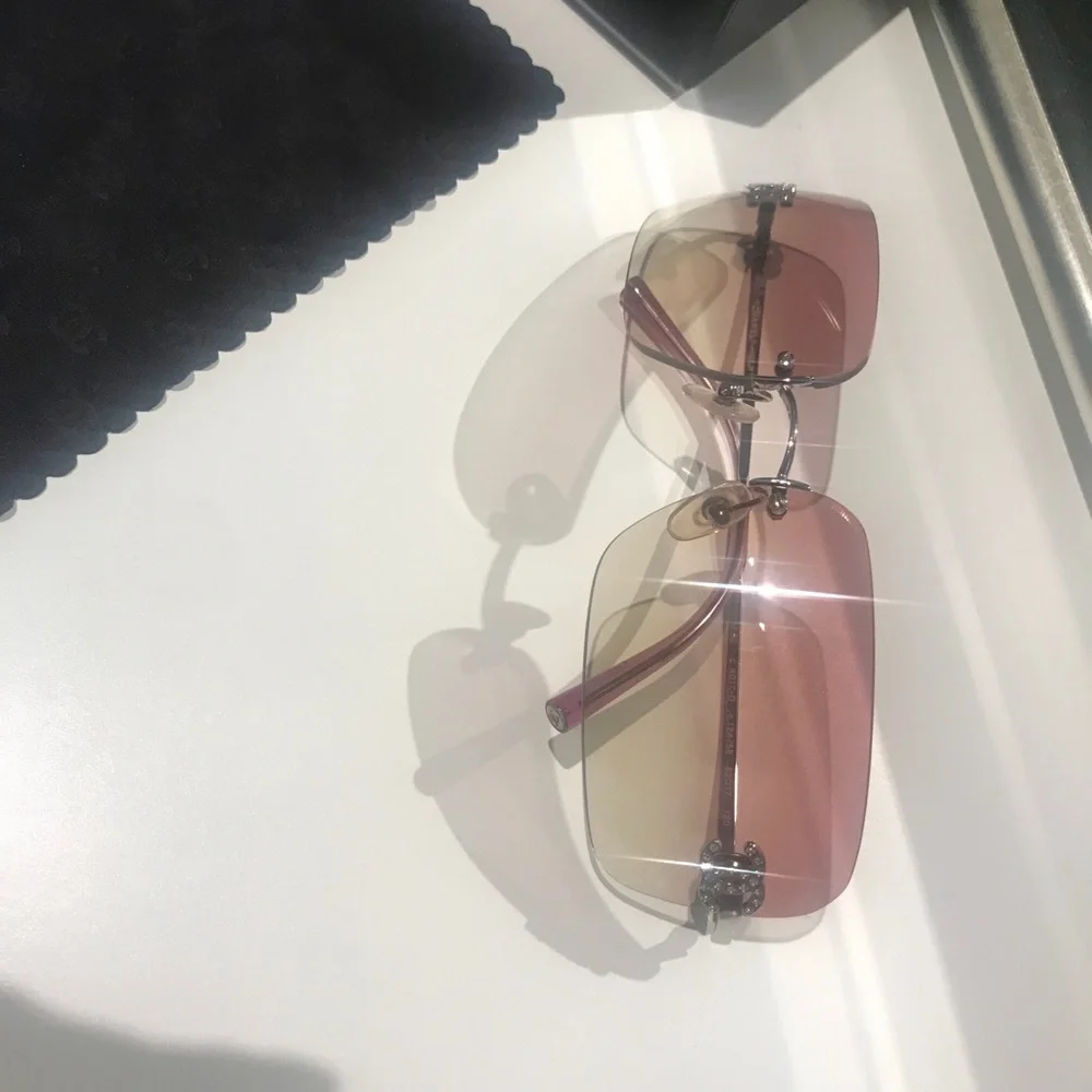 Like New💓 Chanel Sunglasses! Authentic !